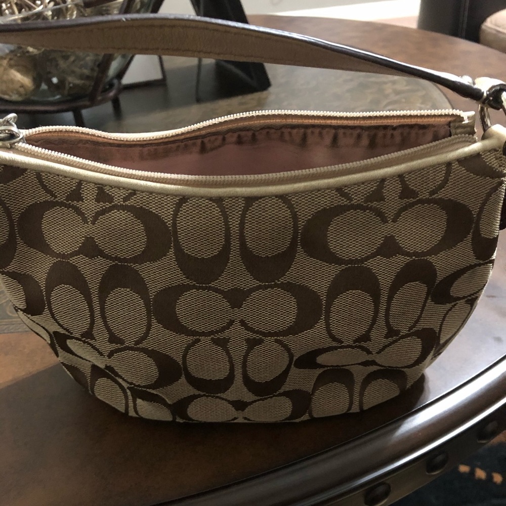 👉🏽👉🏽Small Coach Shoulder Bag